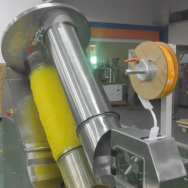 고속 수직 자동 메쉬 포켓 기계 당근 야채 메쉬 백 포장기 배 자동 그물 포장기