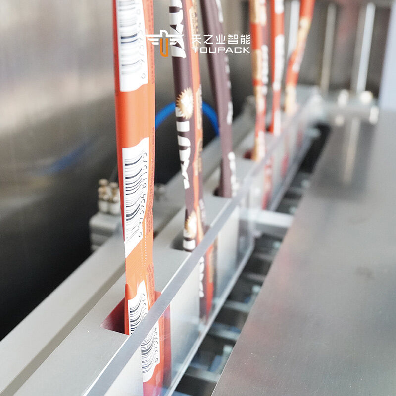 多列液体包装机 洗发水袋 护发素 番茄酱 蜂蜜液体包装机